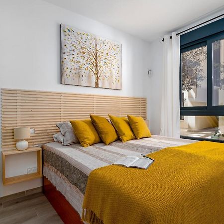 Apartamento Deluxe Con Piscina, Terraza & Parking Малага Екстериор снимка