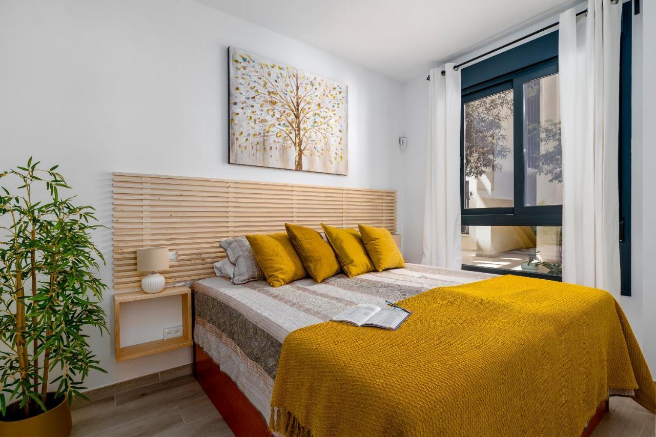 Apartamento Deluxe Con Piscina, Terraza & Parking Малага Екстериор снимка