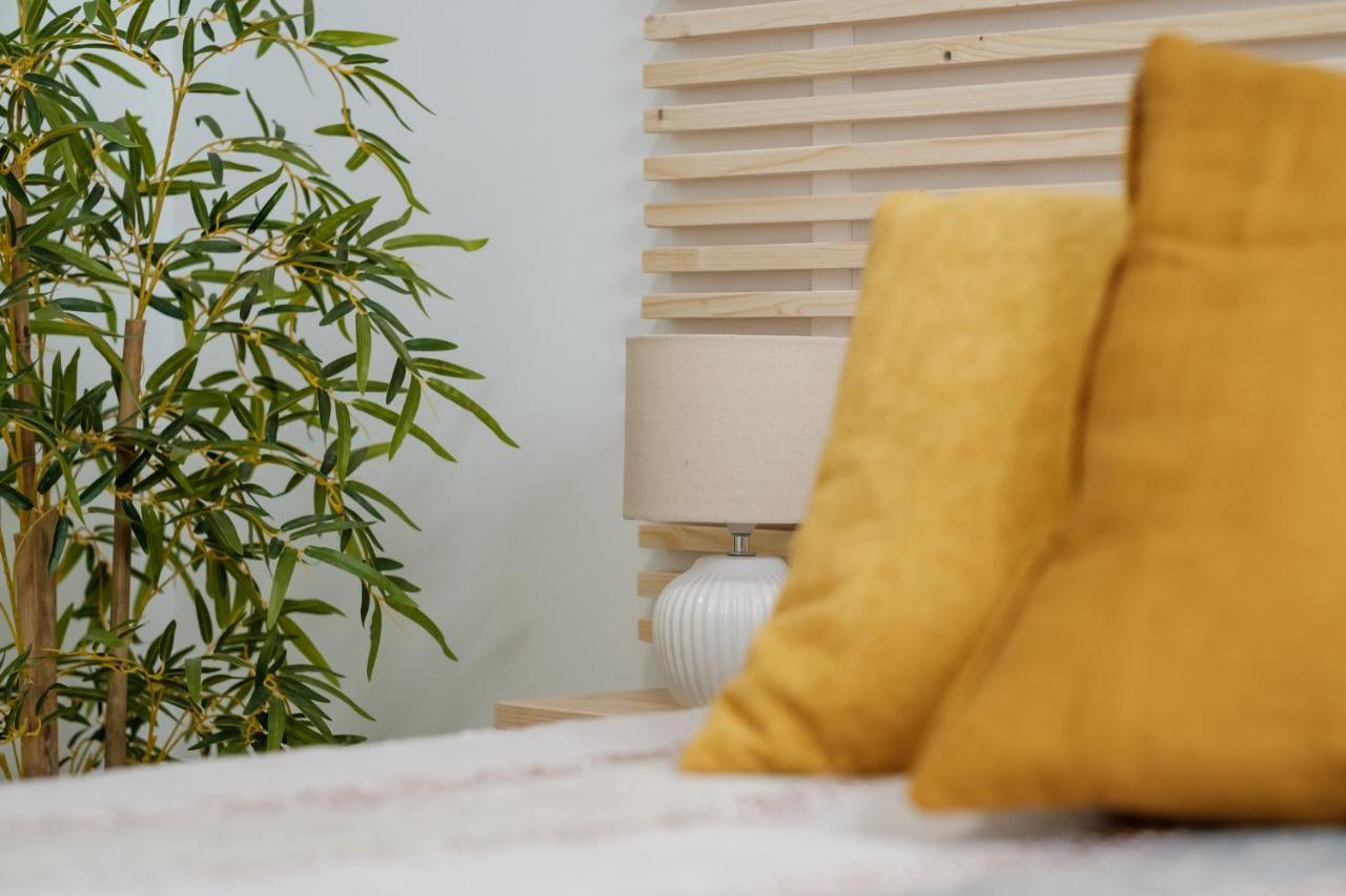 Apartamento Deluxe Con Piscina, Terraza & Parking Малага Екстериор снимка